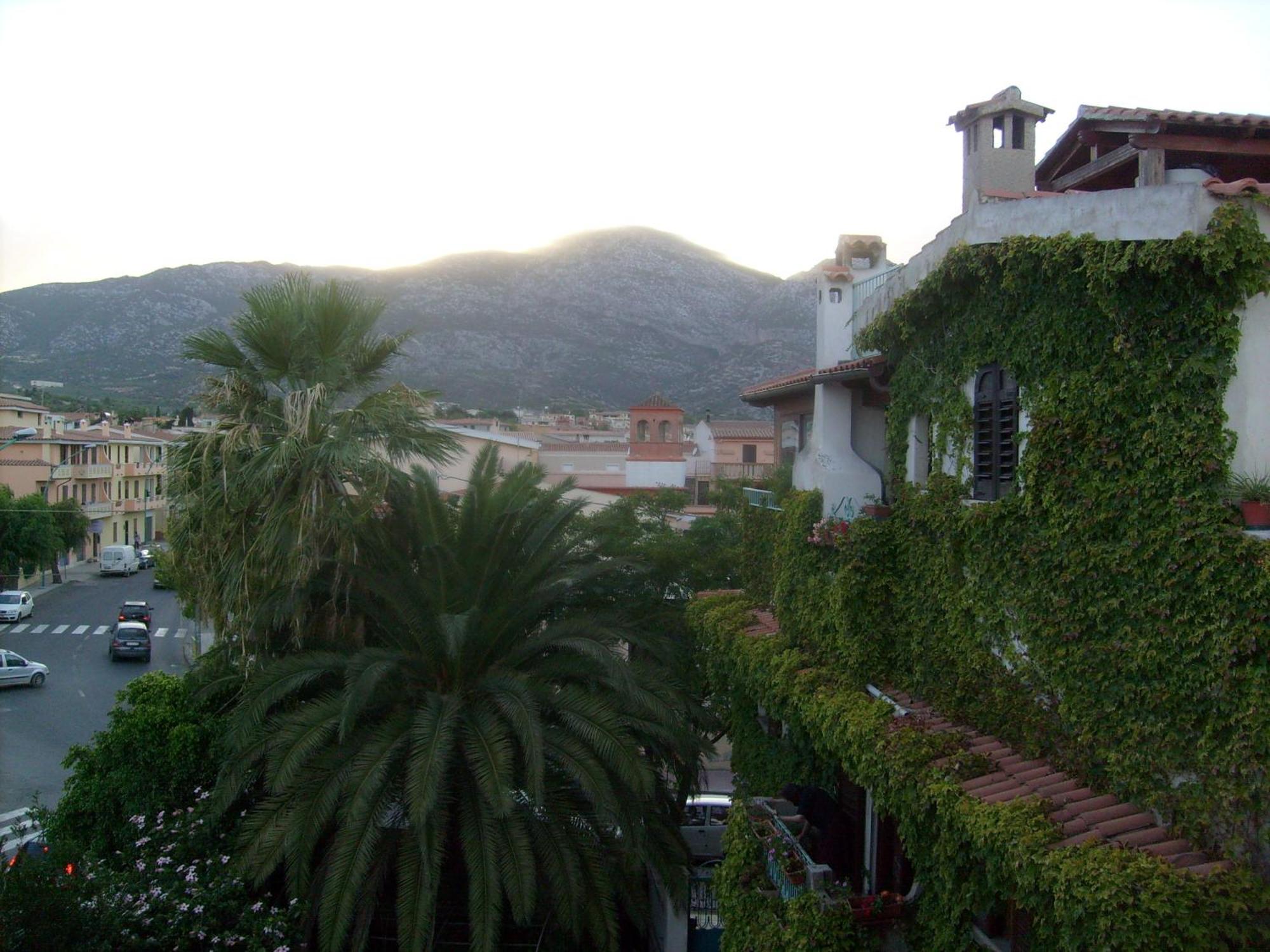 Hotel S'ortale Con Parcheggio Interno E Ristorante All'aperto 3*