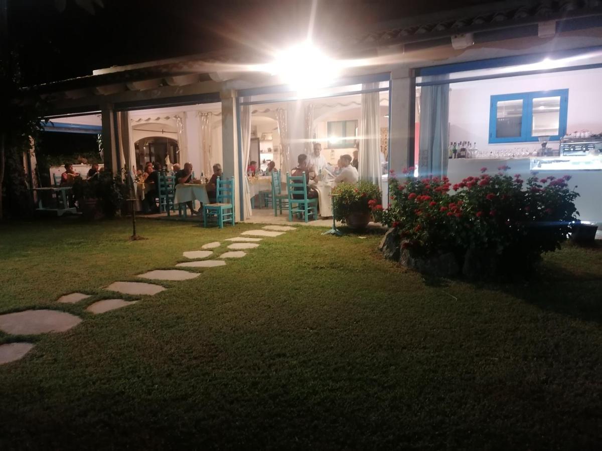 S'ortale Con Parcheggio Interno E Ristorante All'aperto Orosei